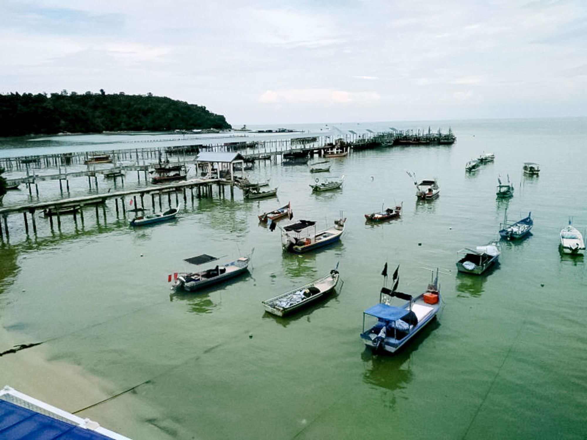 Hotel & Chalet Sportfishing Pnk Teluk Bahang Exterior photo